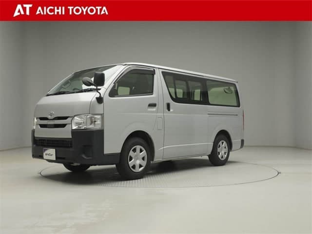 Toyota Regius ACE — фото 1