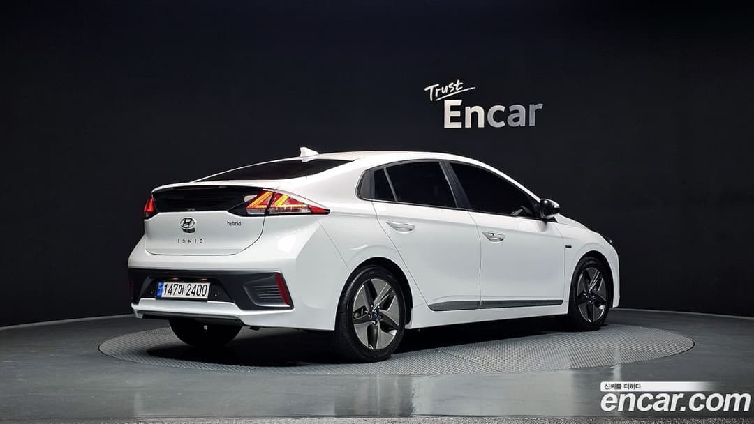 Hyundai Ioniq