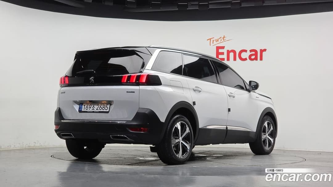Peugeot 5008