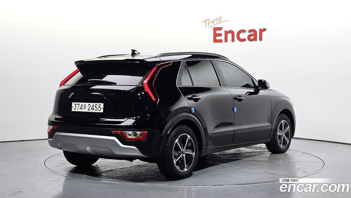 Kia Niro — фото автомобиля из каталога